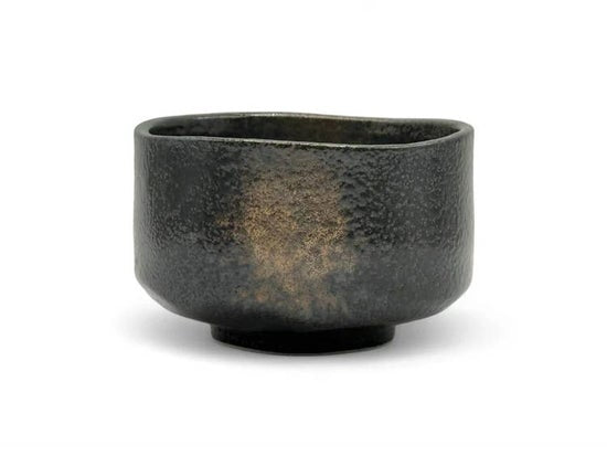Kuro Sunafuki Black Mino-yaki Chawan